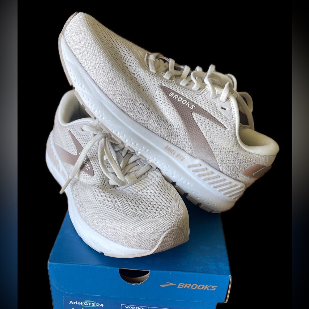 Brooks Women's White and Tan Athletic Shoes